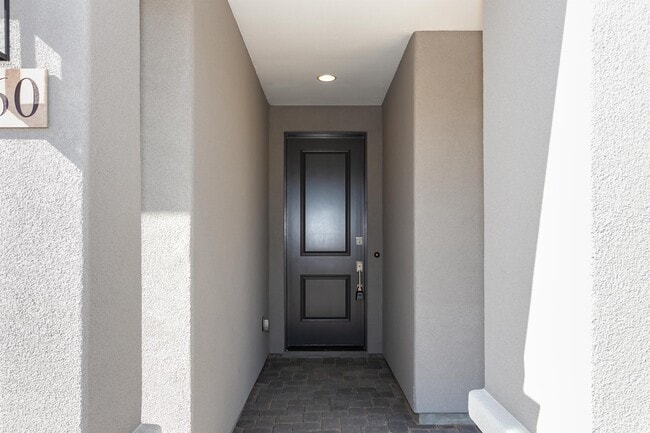 Building Photo - 1660 Allerton Way