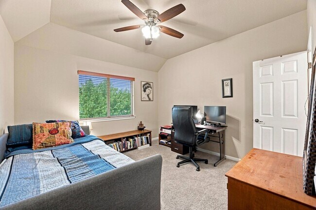 Building Photo - 22140 Rose Grass Ln