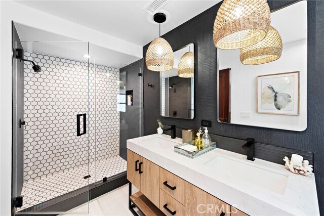 Building Photo - 115 Irvine Cove Pl