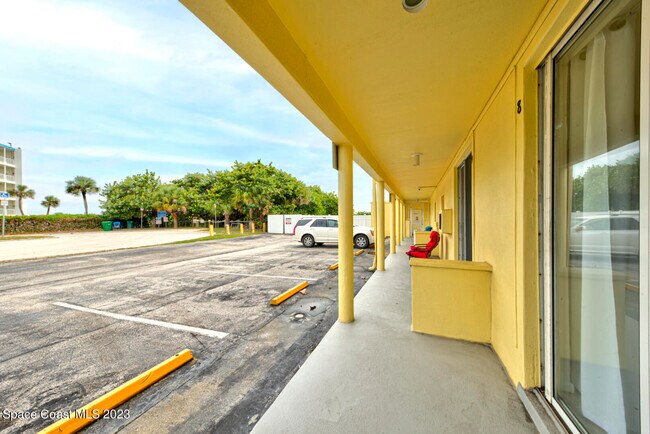 Building Photo - 3820 Ocean Beach Blvd