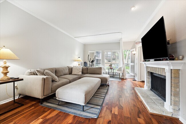 Building Photo - 11711 Memorial Dr