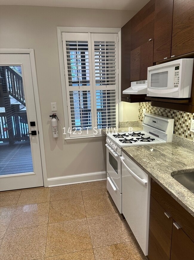 Building Photo - 1423 T St NW