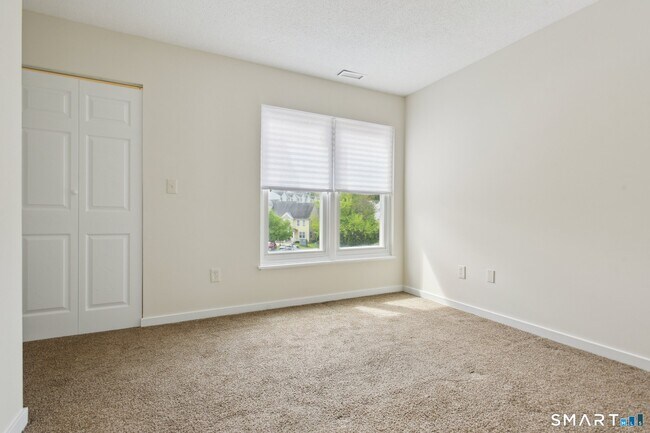 Building Photo - 1425 Quinnipiac Ave