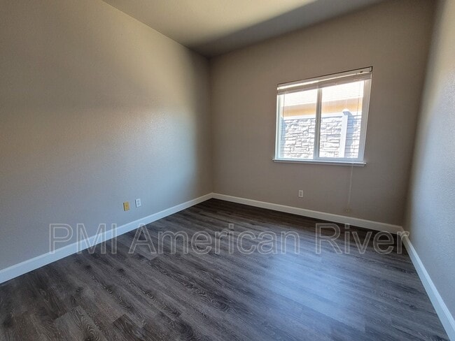 Building Photo - 10893 Bellone Way