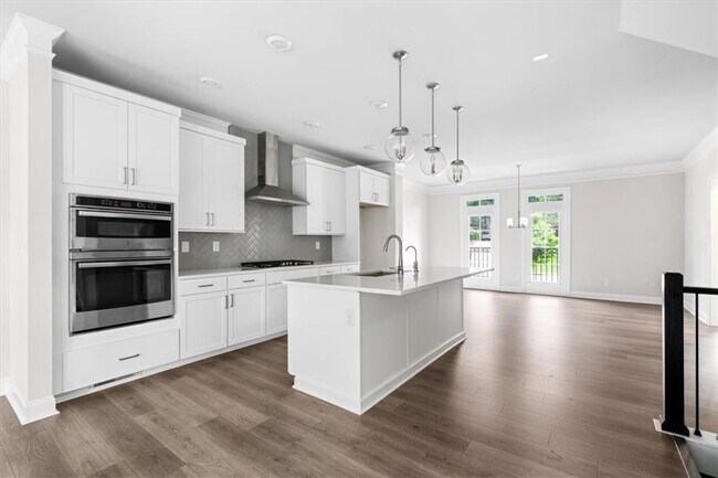 Building Photo - 2560 Clairebrooke Bnd