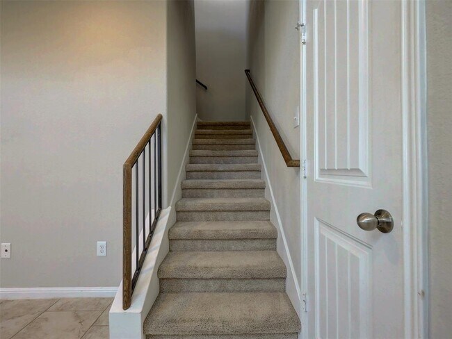 Building Photo - 408 Epiphany Ln