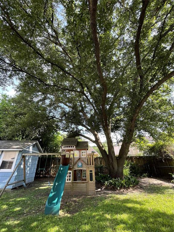 Building Photo - 3229 Westridge St
