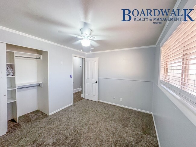 Building Photo - Amazing 4 Bed Rambler in Syracuse