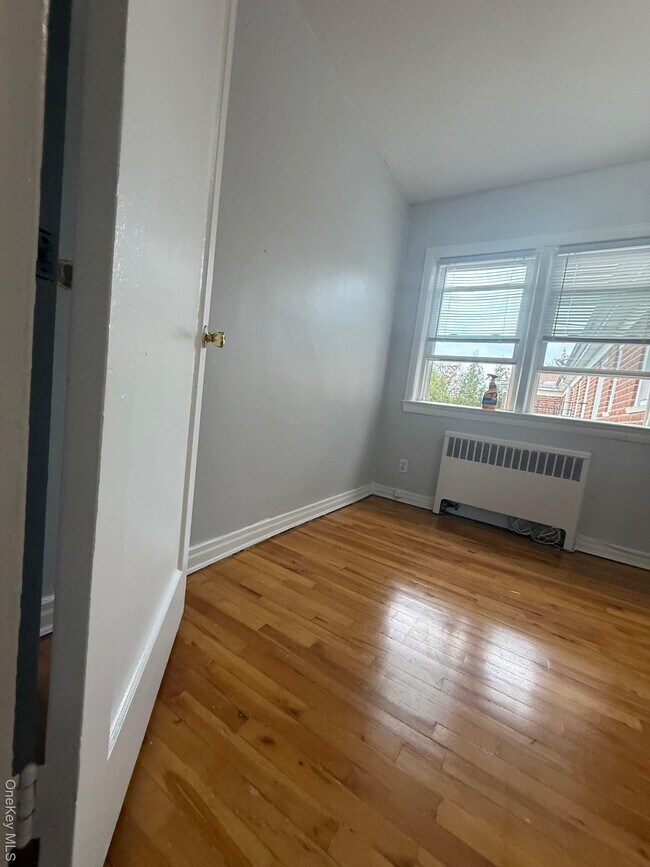 Building Photo - 1833 Palmer Ave