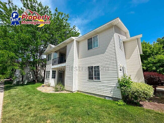 Building Photo - 5843 W Clearview Ln