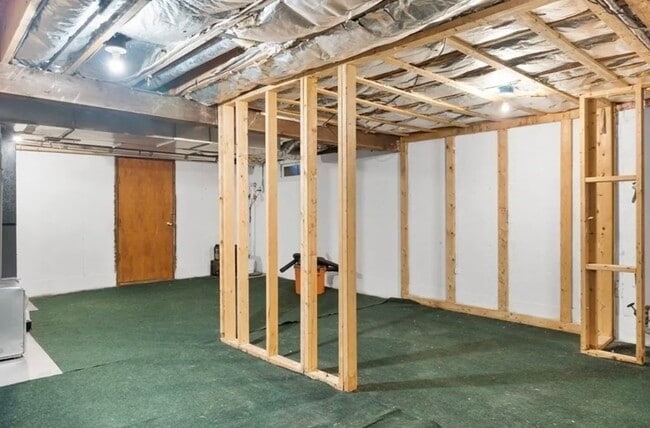 Building Photo - 24 Bows Ln