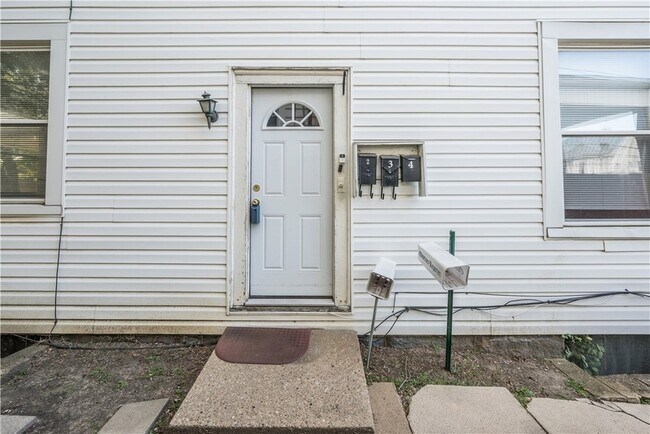 Building Photo - 360 Duncan Ave
