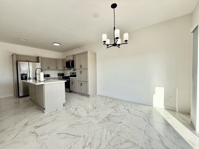 Building Photo - 15052 Destination Ave