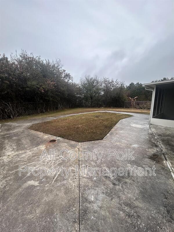 Building Photo - 1066 Sunshine Way