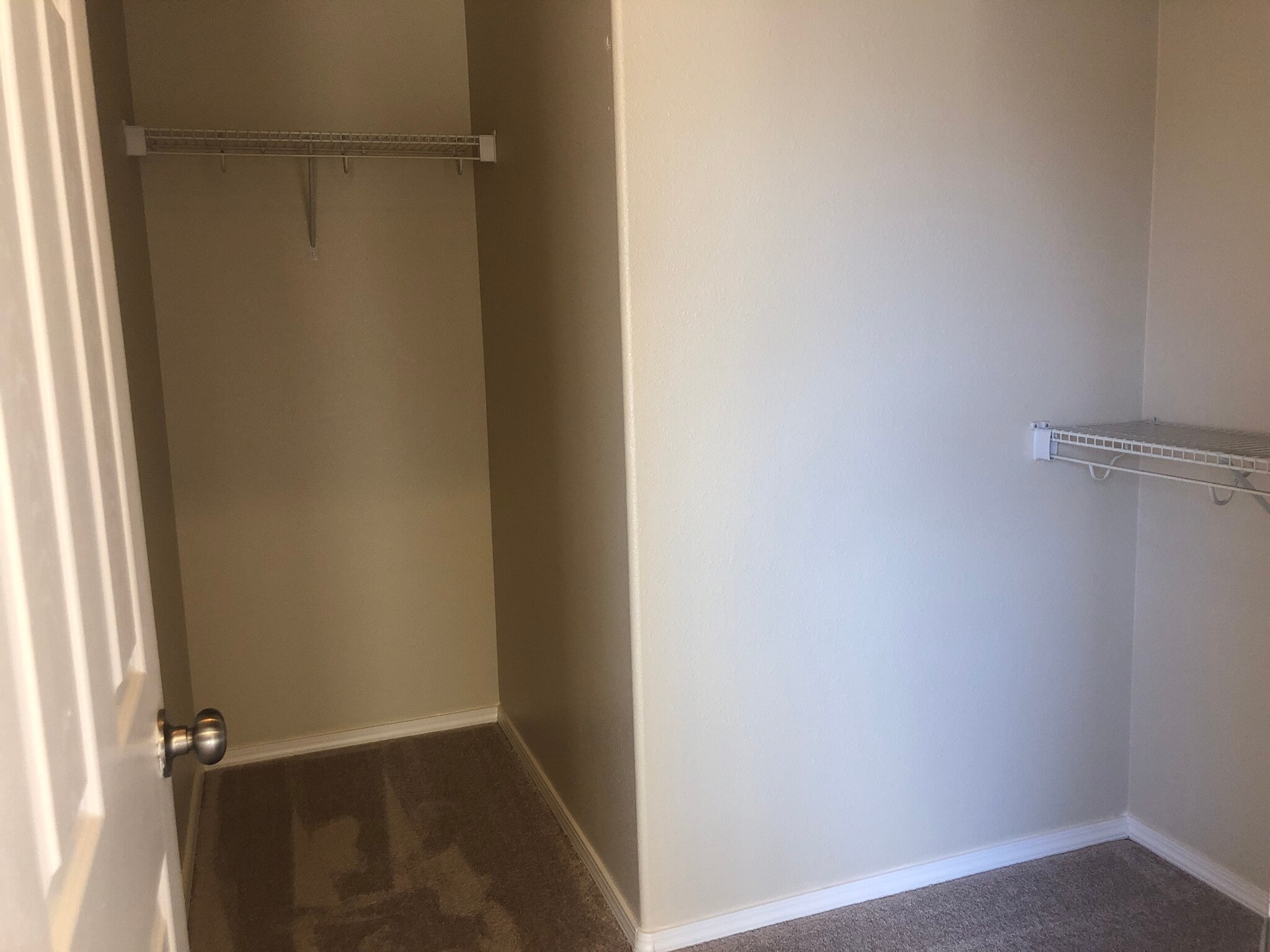 Building Photo - 1124 SW Lost Trail Dr