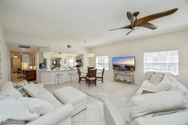 Building Photo - 8200 Saratoga Dr