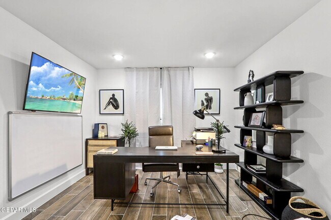 Building Photo - 1316 Hookridge Dr