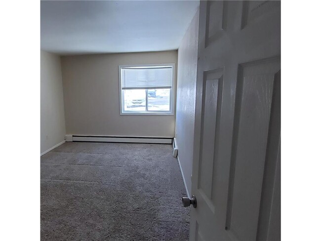 Building Photo - 808 Evergreen Ave