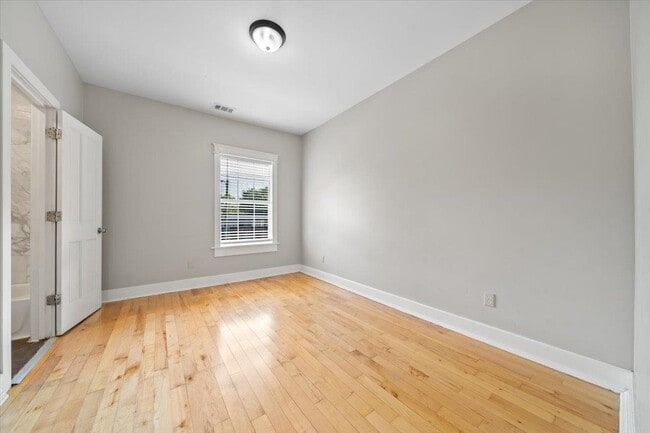 Building Photo - 196 N McNeil St