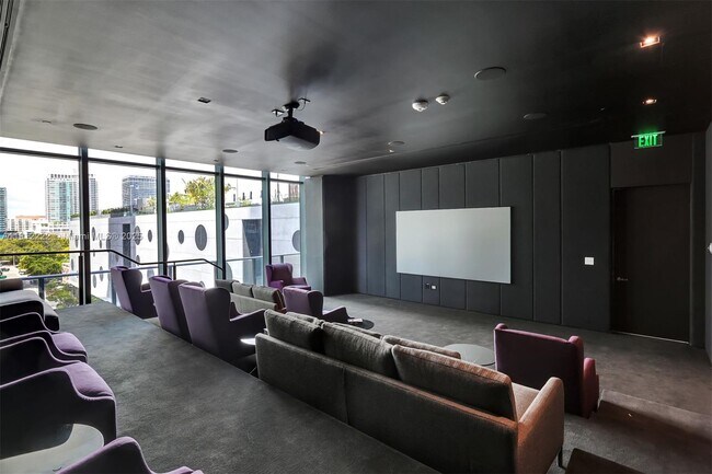 Building Photo - 3131 NE 7th Ave