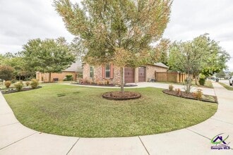 Building Photo - 107 Grand View Ave