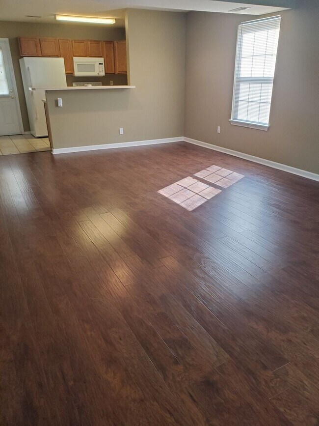 Building Photo - 114-116-116 Antelope Dr