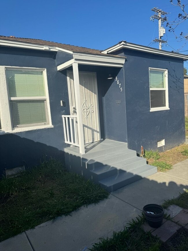 Primary Photo - Newly Renovated Home