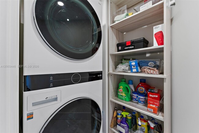 Building Photo - 9500 S Ocean Dr