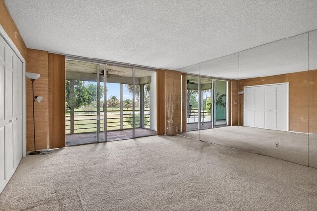 Building Photo - 800 Cypress Blvd