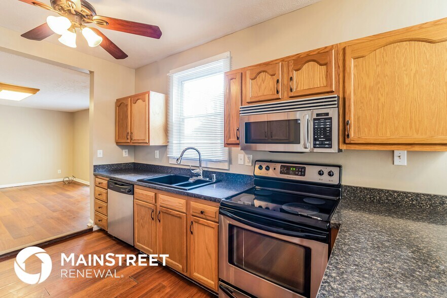 Building Photo - 1422 Longfield Ave