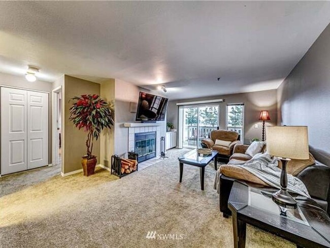 Primary Photo - 2 Bedroom Condo in Everett