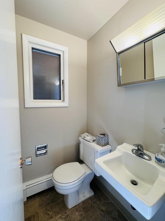 Building Photo - 1819 5th Ave