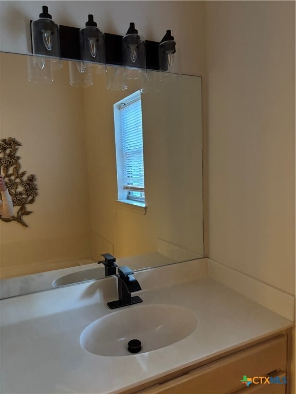 Building Photo - 184 E Lincoln St