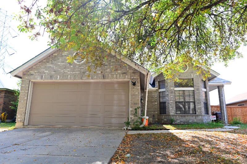 Primary Photo - 7011 Beech Trail Dr