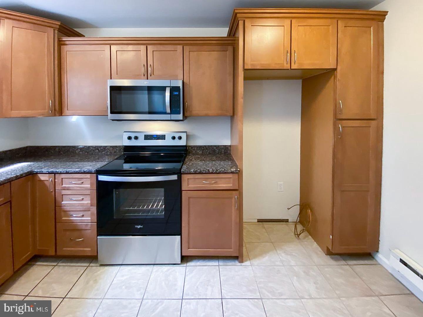 Building Photo - 366 Bala Ter E