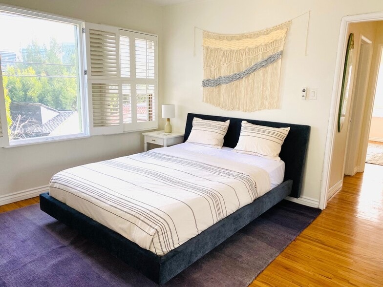 Bedroom 2 - 1286 Devon Ave