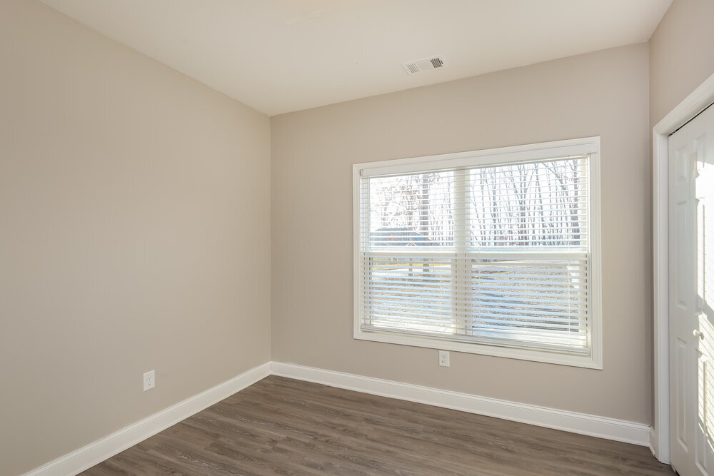 Building Photo - 80 Emmette Dr