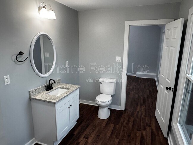 Building Photo - 813 Greyson Rd