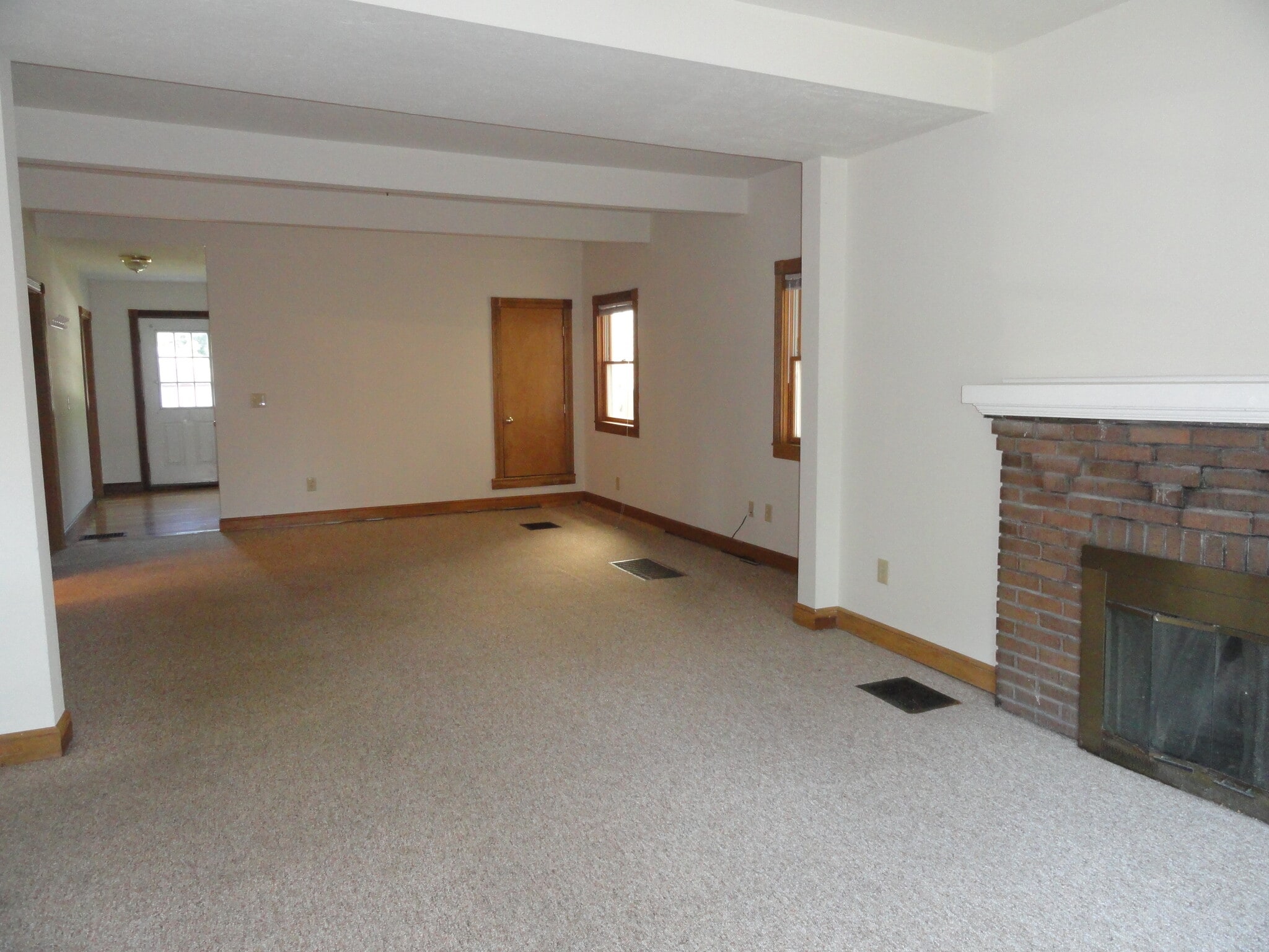 Building Photo - 61 E Patterson Ave