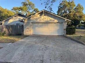 Building Photo - 12325 Double Tree Ln