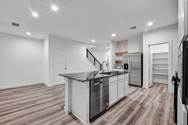 Building Photo - 2937 Amherst Mdw Ln