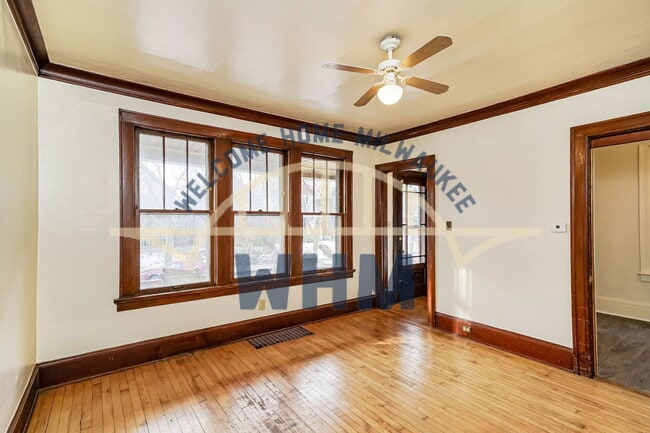 Building Photo - 2934 N Bremen St