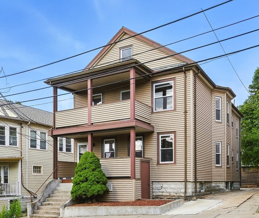 Front and Driveway - 21 High St