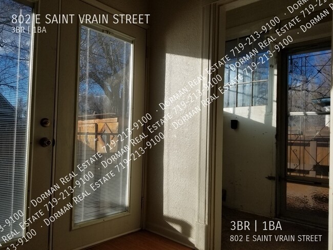 Building Photo - 802 E Saint Vrain St