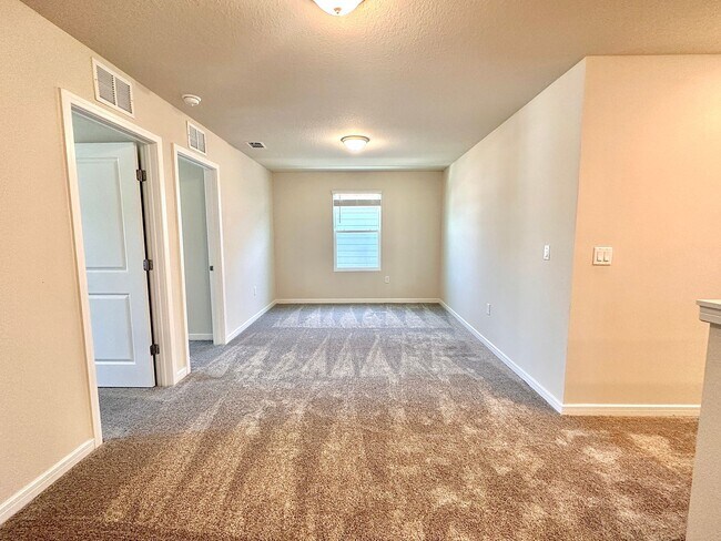 Building Photo - Beautiful Home for rent in Clermont