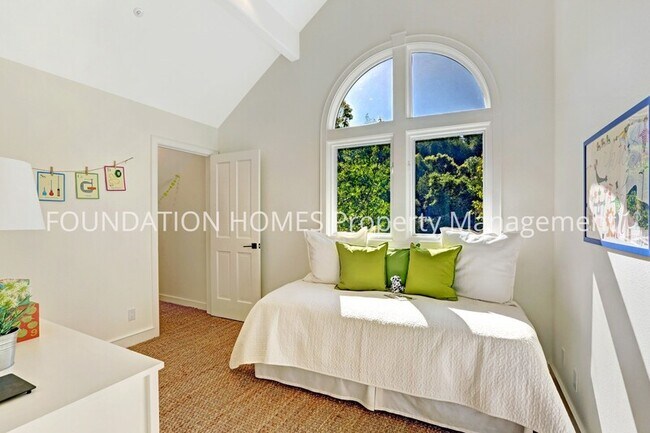 Building Photo - 62 Miwok Dr