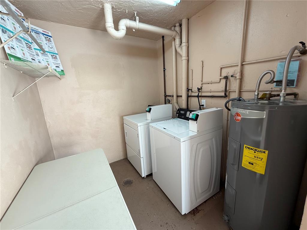 Building Photo - 9491 Evergreen Pl