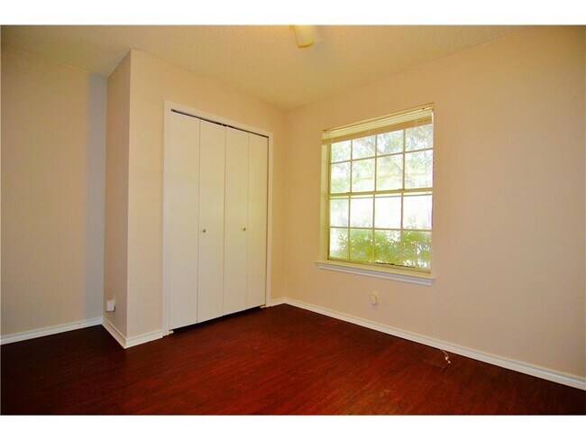 Building Photo - 9101 Palace Pkwy