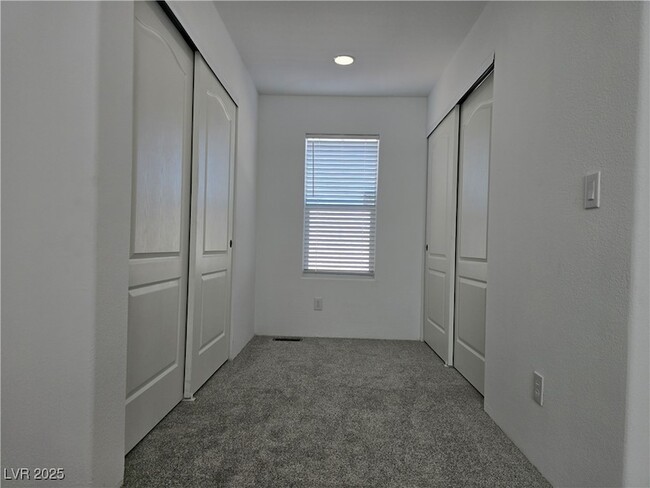 Building Photo - 3918 Cll Mirador