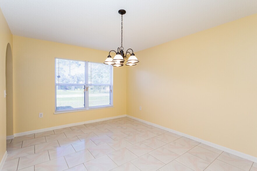 Building Photo - 616 Floridian Dr